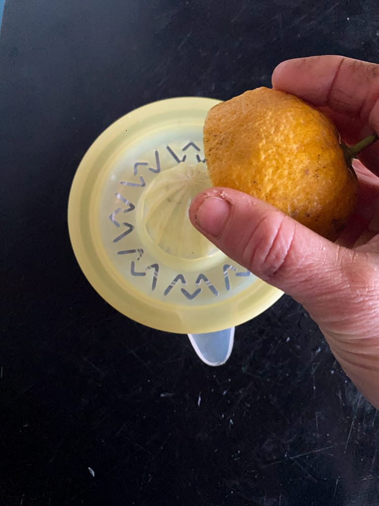 agua com limão jejum